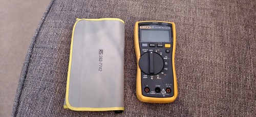 Fluke 117 true rms digital - fluke,